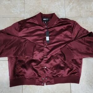 Fashion Nova-Burgundy bomber jacket #bomberjacket This is a thin jacket light we